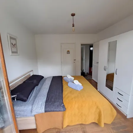 L'ecureuil Parisien Maison De Charme Avec Jardin Proche Paris بيت للعطل *